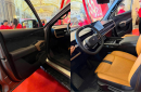 VinFast VF Wild lần đầu lộ rõ khoang nội thất: Màn hình nhỏ hơn bản concept, ghế chỉnh cơ, chưa có HUD